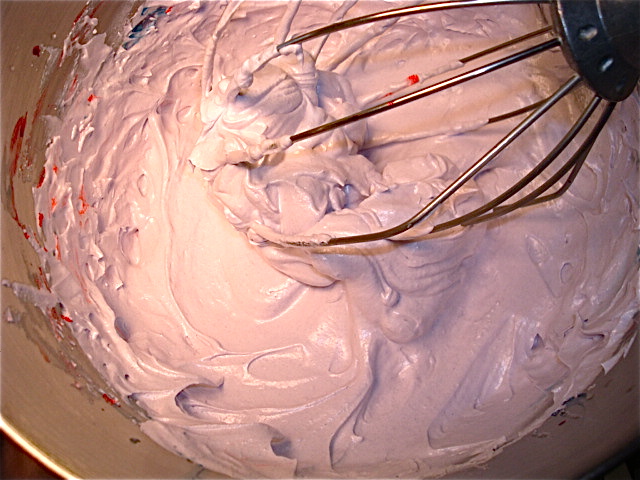 Turn your meringue purple!