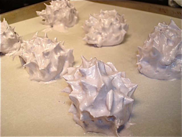Sea urchin meringues, ready to bake