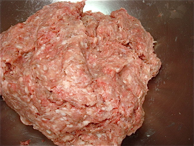 Beef and pork mixture, well combined