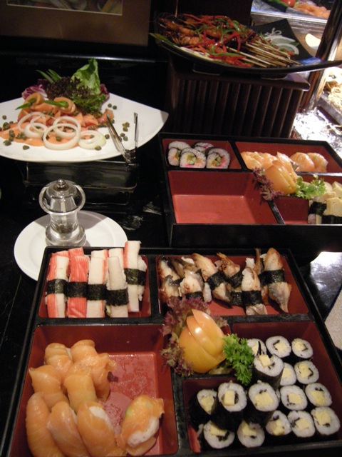 Foong's sushi buffet