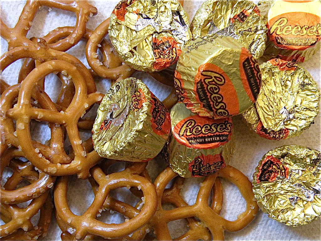 Mini pretzels + mini peanut butter cups