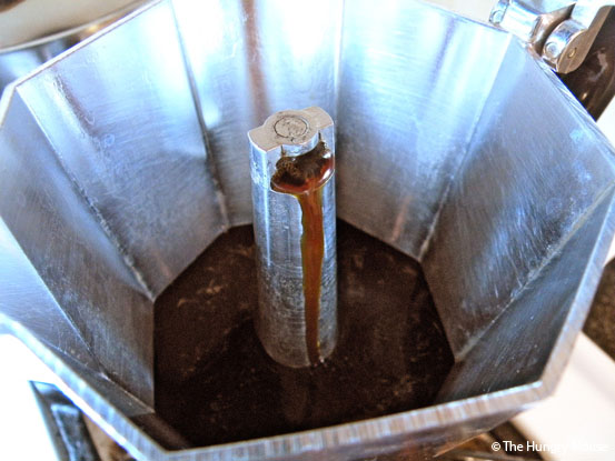 How to make stovetop espresso: Wait for your espresso to brew