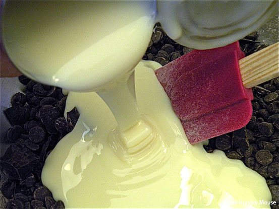 Easy Dark Chocolate & Walnut Fudge at The Hungry Mouse