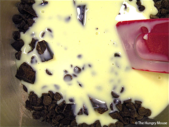 Easy Dark Chocolate & Walnut Fudge at The Hungry Mouse
