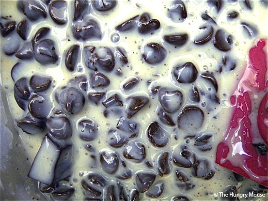 Easy Dark Chocolate & Walnut Fudge at The Hungry Mouse