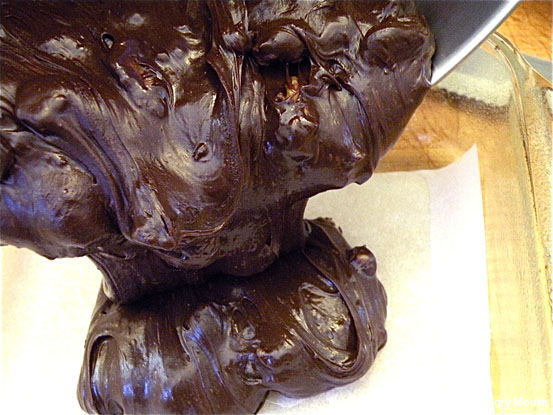 Easy Dark Chocolate & Walnut Fudge at The Hungry Mouse