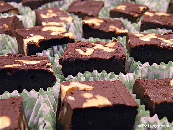 Easy Dark Chocolate & Walnut Fudge at The Hungry Mouse