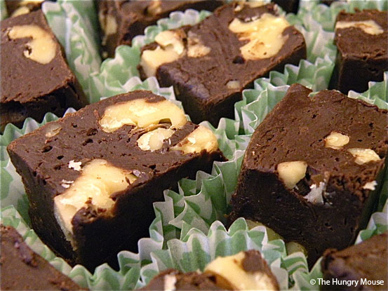 Easy Dark Chocolate & Walnut Fudge at The Hungry Mouse