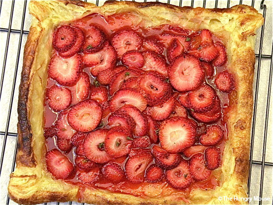 Strawberry Brunch Tarte with Thyme and Black Pepper at The Hungry Mouse Strawberry Brunch Tarte with Thyme and Black Pepper at The Hungry Mouse