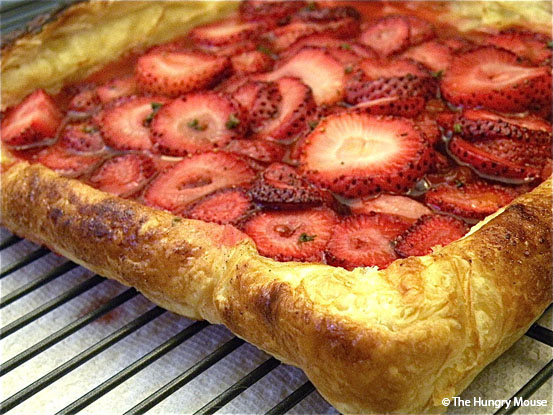 Strawberry Brunch Tarte with Thyme and Black Pepper at The Hungry Mouse Strawberry Brunch Tarte with Thyme and Black Pepper at The Hungry Mouse