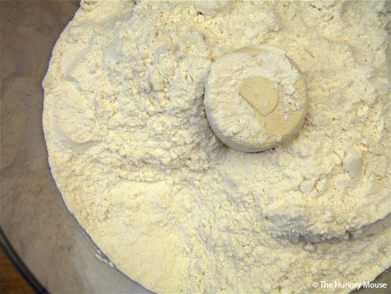 Basic Cooking: How to Make a Blueberry Pie at The Hungry Mouse