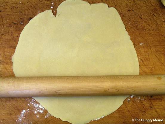 Basic Cooking: How to Make a Blueberry Pie at The Hungry Mouse
