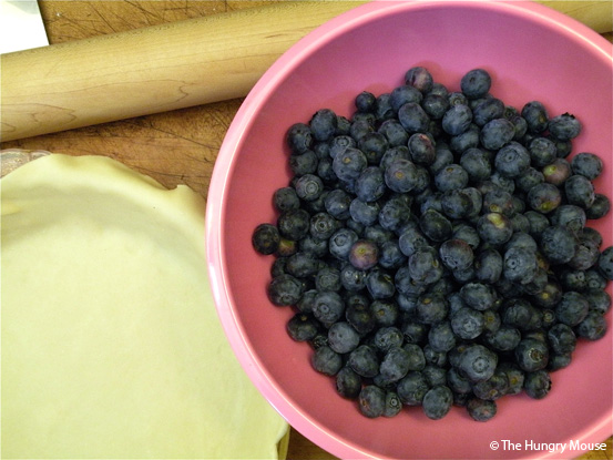 Basic Cooking: How to Make a Blueberry Pie at The Hungry Mouse