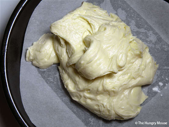 How to Make a Boston Cream Pie at The Hungry Mouse