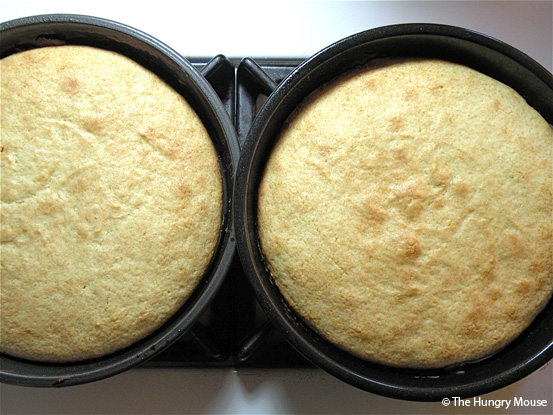 How to Make a Boston Cream Pie at The Hungry Mouse