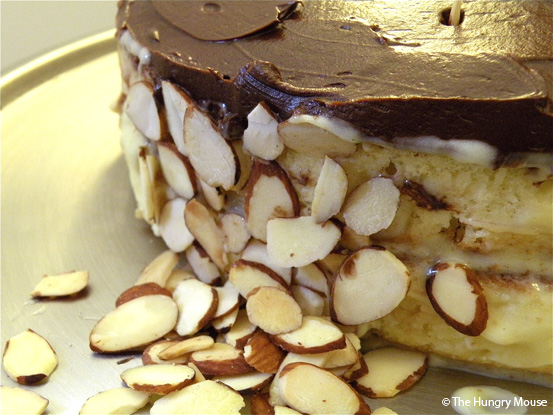 How to Make a Boston Cream Pie at The Hungry Mouse