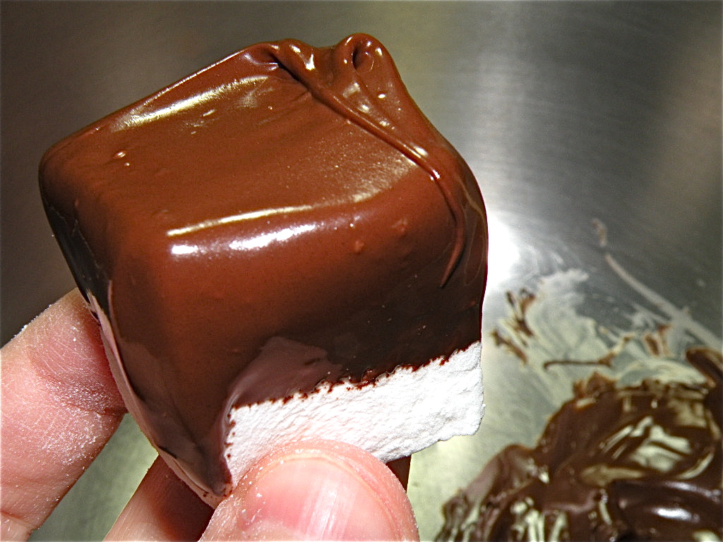 Homemade Marshmallows at The Hungry Mouse