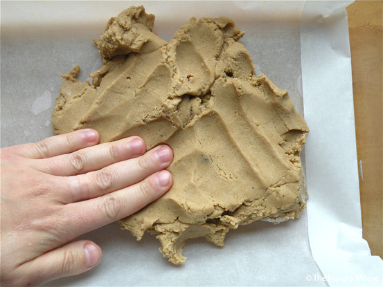 Caramel Fudge Bars with Cinnamon Shortbread Crust at The Hungry Mouse