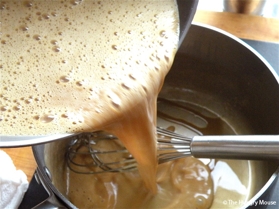 Caramel Fudge Bars with Cinnamon Shortbread Crust at The Hungry Mouse