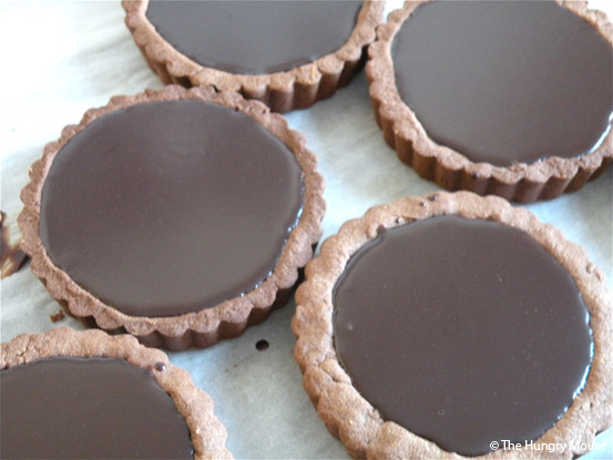 Chocolate Caramel Tartlettes at The Hungry Mouse