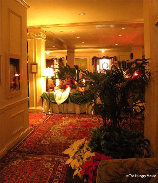 Christmas Dinner at Salem's Hawthorne Hotel at The Hungry Mouse