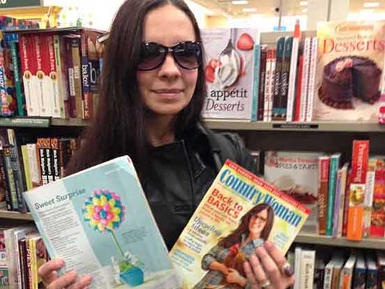 Jessie-Cross-The-Hungry-Mouse-Country-Woman-Magazine
