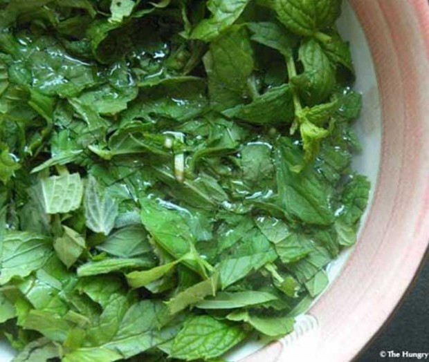 The-Hungry-Mouse-Mint-Simple-Syrup