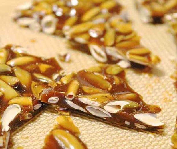 The-Hungry-Mouse-Toasted-Pumpkin-Seed-Brittle